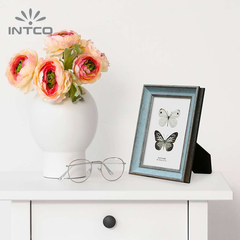 Intco contemporary picture frame is the best way to display a wonderful moment of your adventures